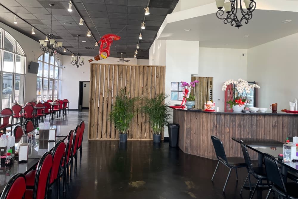 Yummy Pho & Bo Ne restaurant now open in Willowbrook Plaza