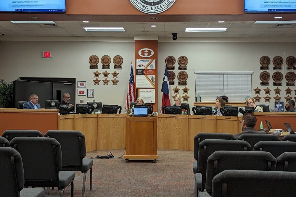 Hutto ISD board reviews mid-year academic data