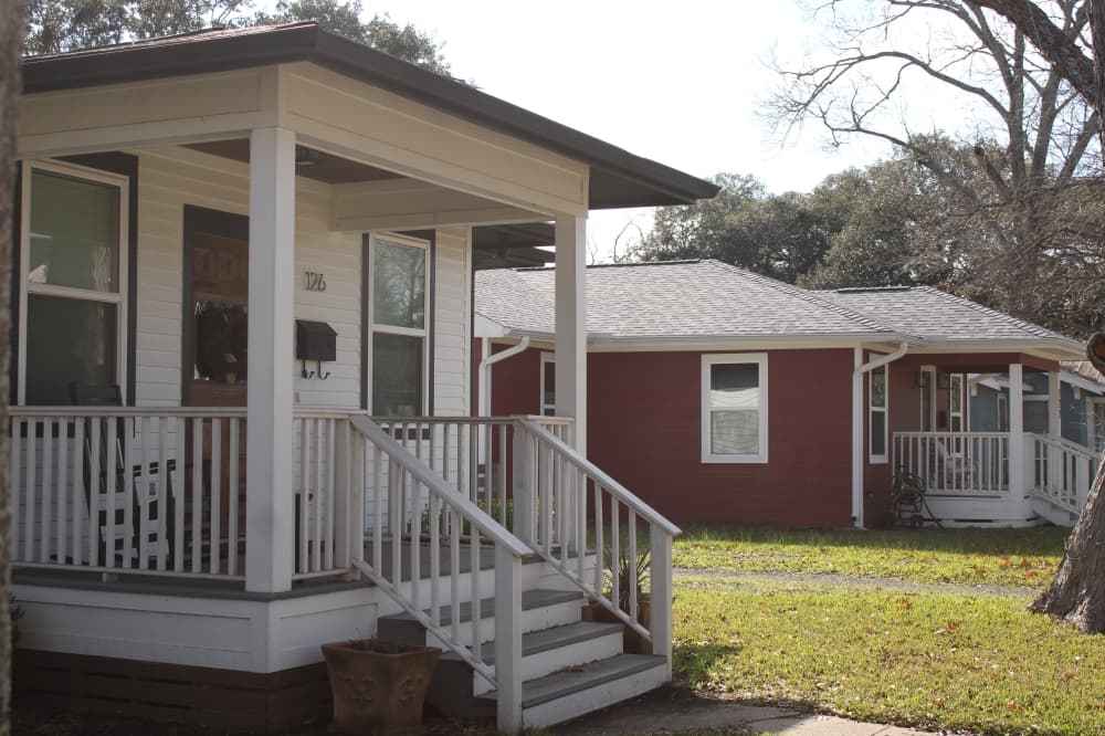 Sugar Land officials hope new programs, older home investment will attract residents, businesses