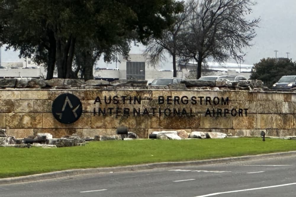 American Airlines cuts 21 routes at Austin Airport