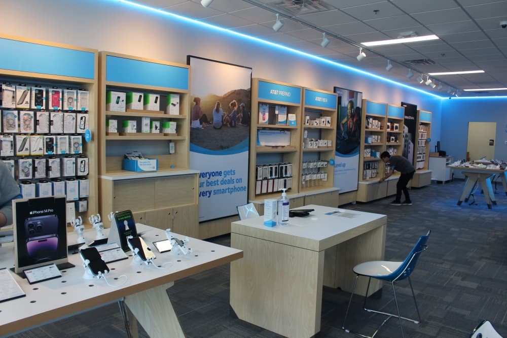 New AT&T store now open in Harper's Preserve