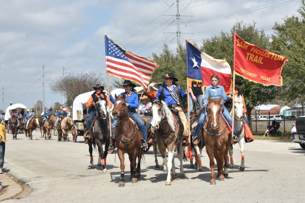 Sam Houston Trail Riders gallop through Tomball on way to Houston Livestock Show and Rodeo