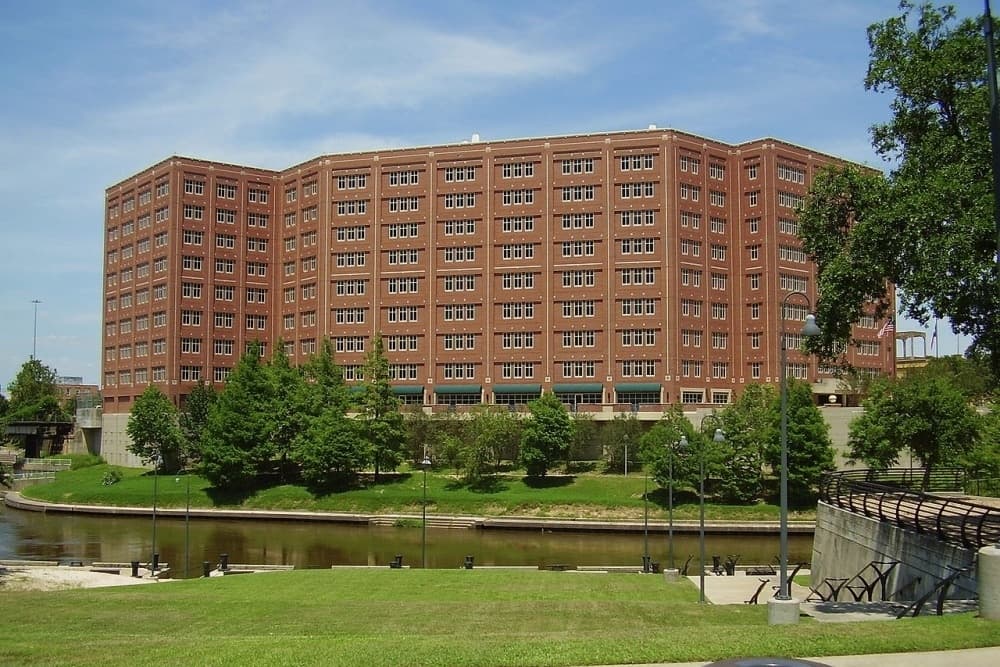 Harris County commissioners talk jail conditions, approve $1.6M in contracts