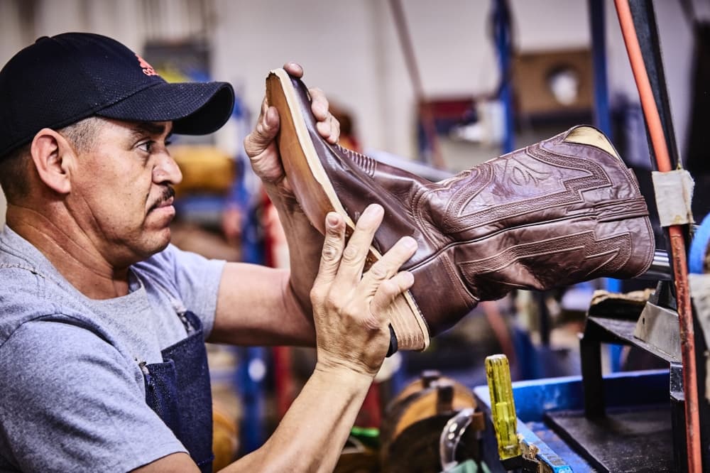 Texas-based boot-maker Lucchese to open store in Baybrook Mall