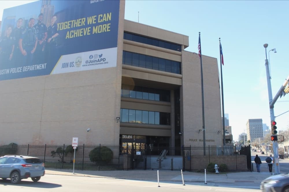 Council approves stopgap measure for Austin police benefits, oversight amid contract impasse
