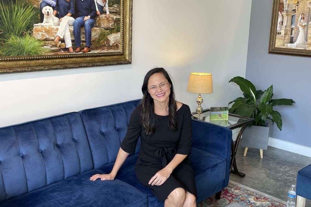 Luxury photography studio finds news home in Hill Country Galleria
