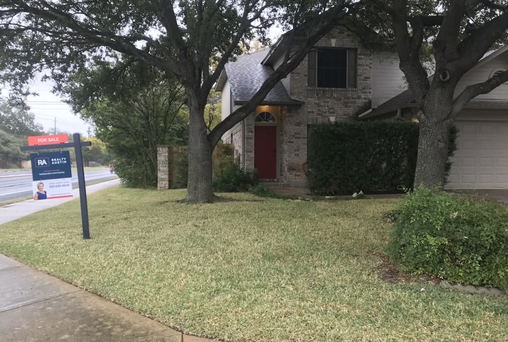 Report shows Southwest Austin home prices down, inventory up