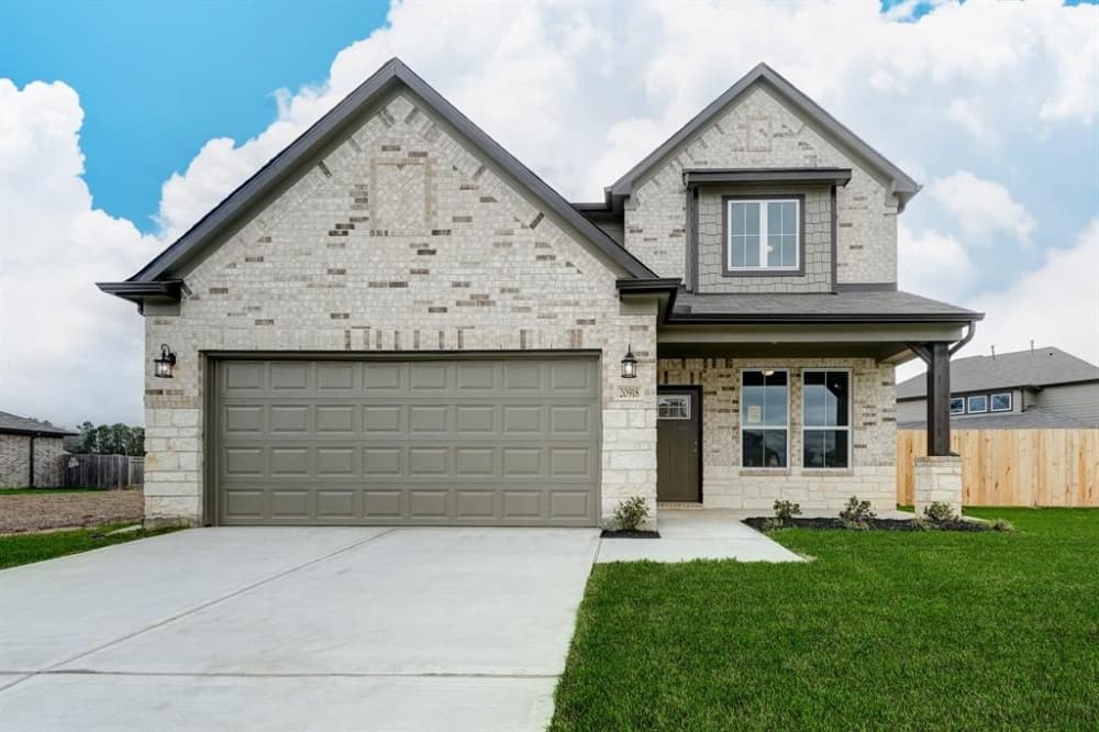 24 homes on the market: Learn more about this month's featured neighborhood, market data
