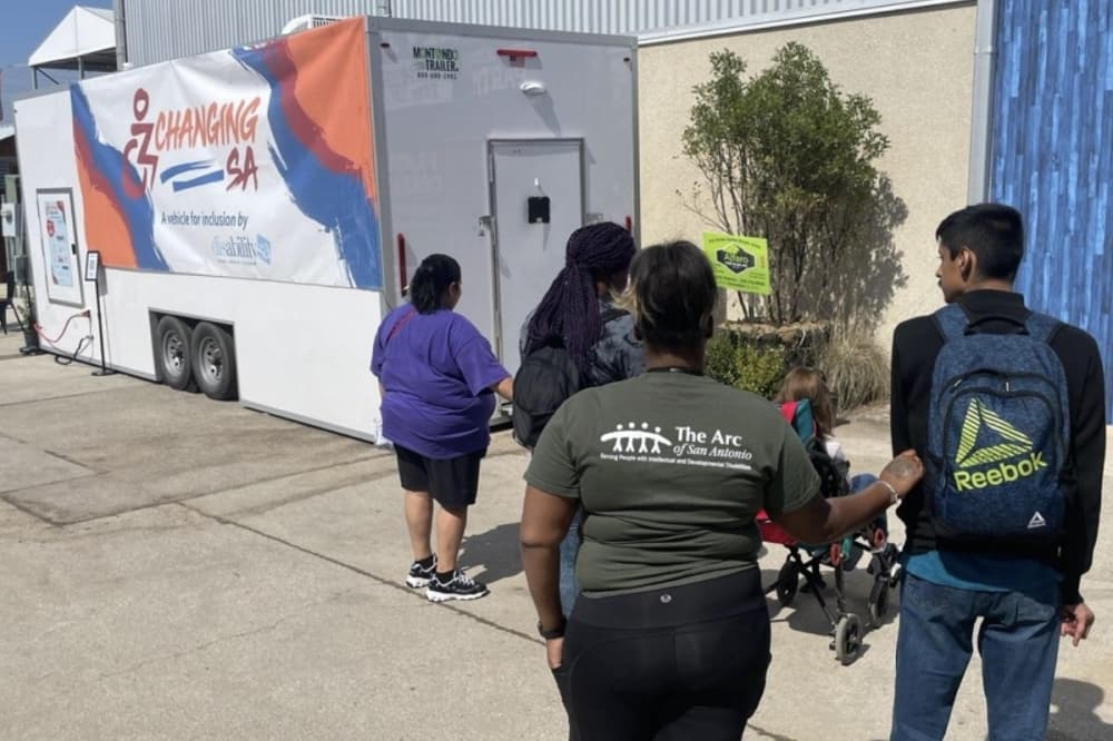 Mobile changing unit for disabled persons unveiled in San Antonio