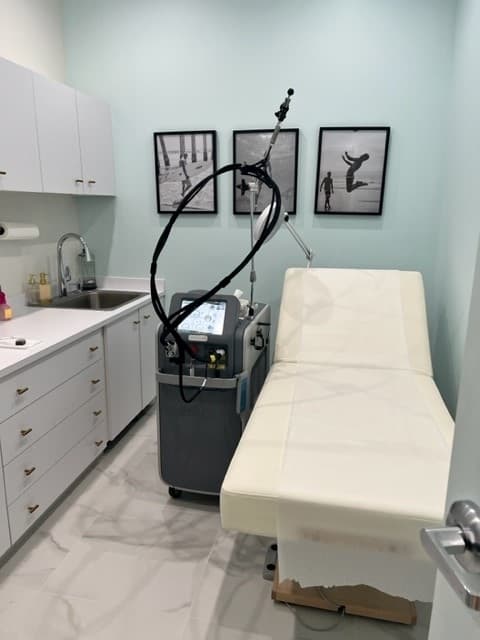 equipment inside a treatment room in semper laser