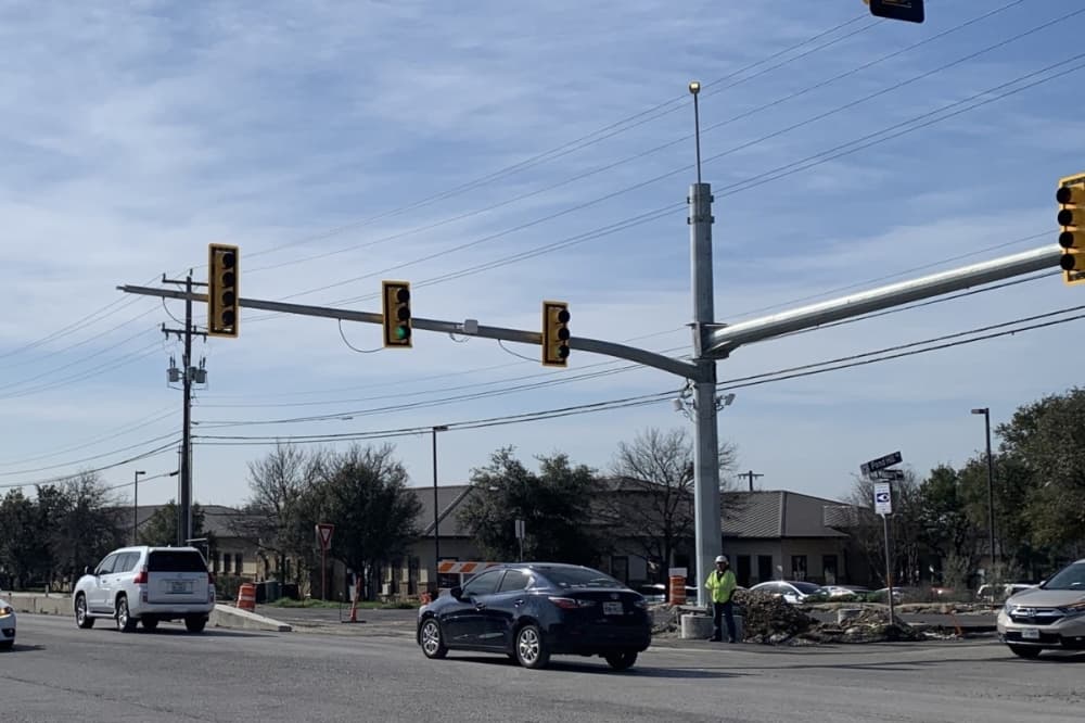 Shavano Park sees new traffic light go up, gets updated on road bond project