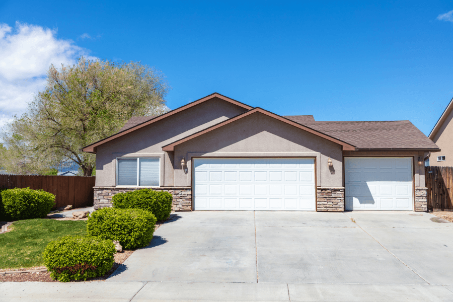 $308,000 houses: Learn more about this month's featured neighborhood, Decker Oaks Estates