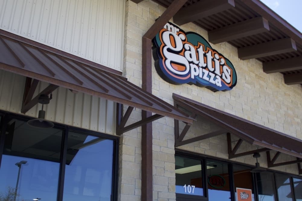 Mr. Gatti’s Pizza now serving Dripping Springs