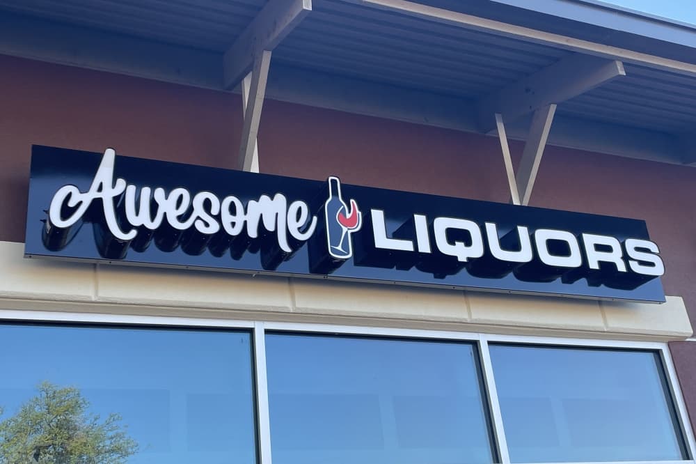 New liquor store headed to Lakeway Town Center this spring