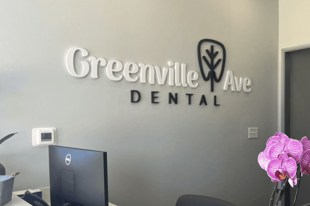 Greenville Avenue Dental offers dentures, implant restoration in Dallas