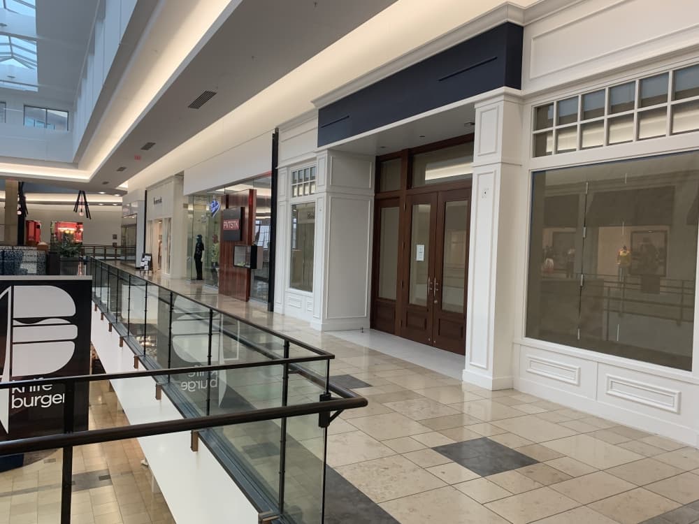 Vineyard Vines closes Plano location in Willow Bend Mall