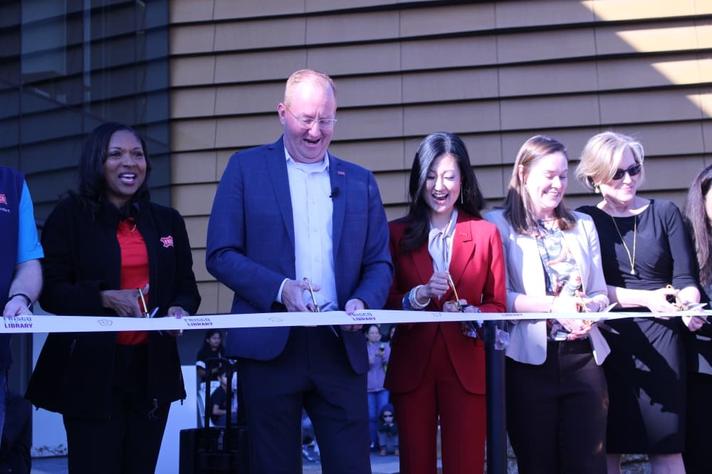 Frisco officials cut the ribbon to the new public library. (Alex Reece/Community Impact)