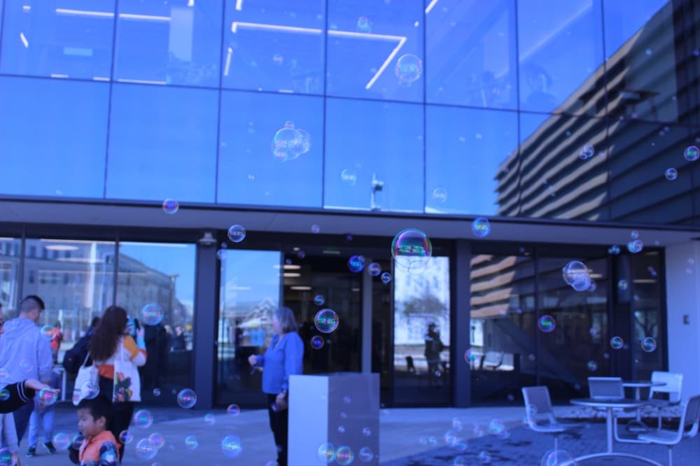 Hundreds of Frisco residents attended the grand opening of the city's new library. (Alex Reece/Community Impact)