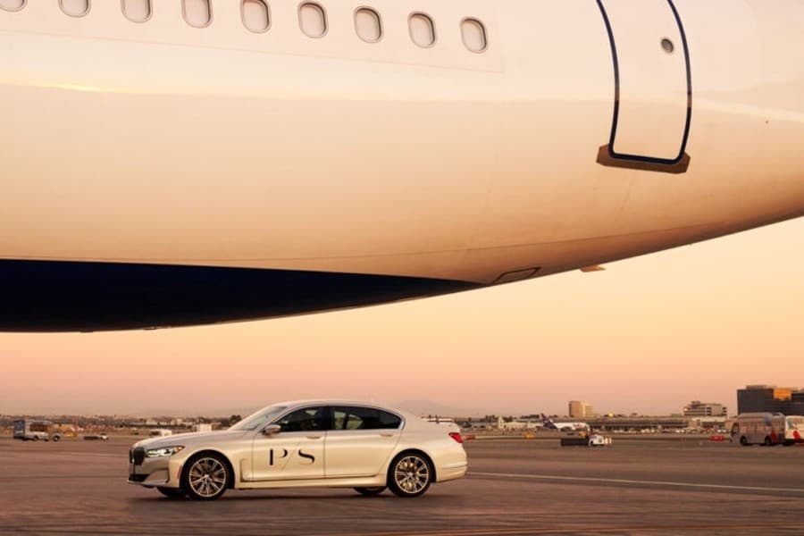 Private Suite DFW to transport flyers directly to flight in BMWs