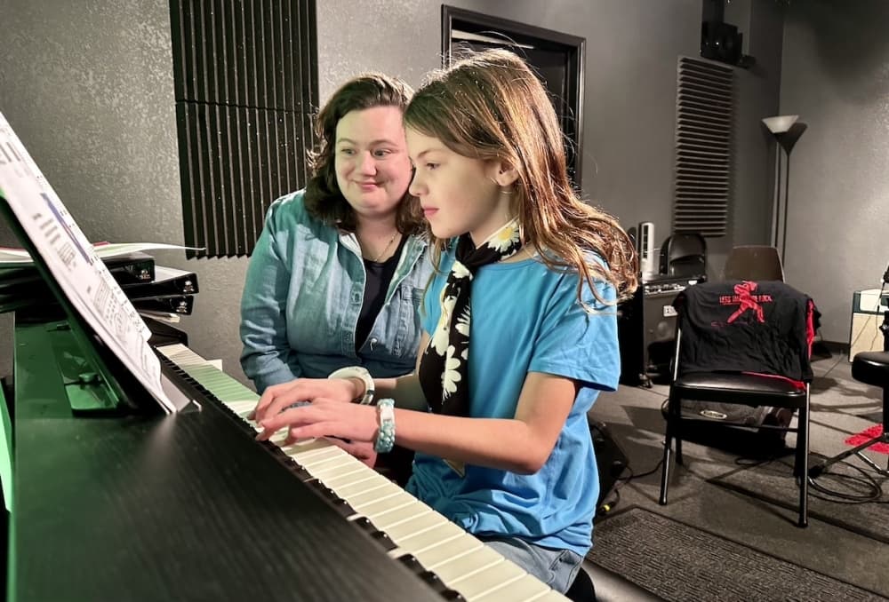 Don't Stop Rockin' offers private lessons in piano. (Amanda Cutshall/Community Impact)
