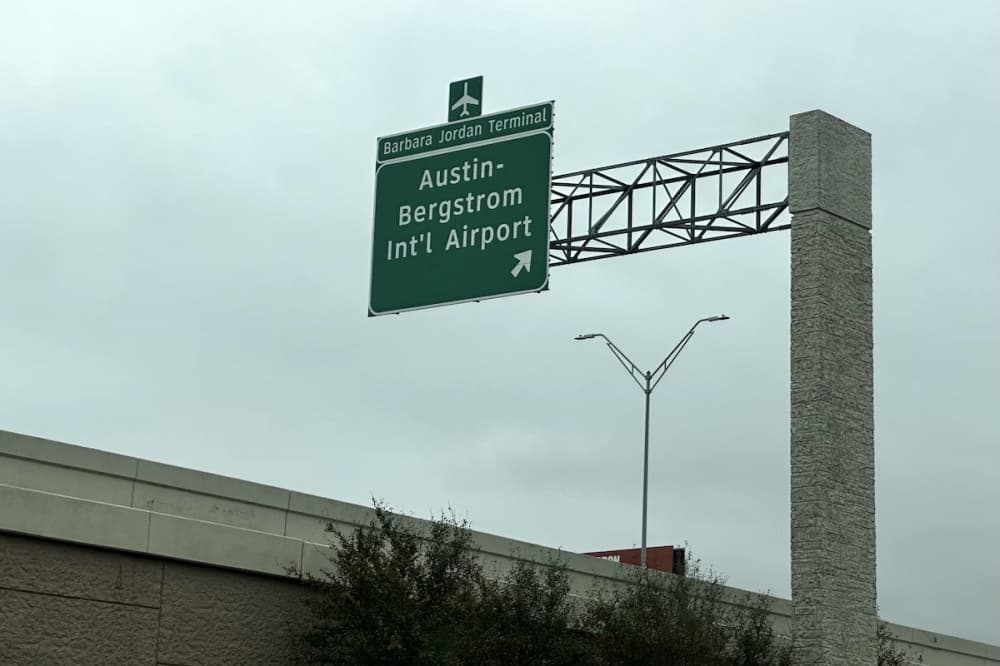 Airport Advisory Commission discusses ABIA safety following near collision