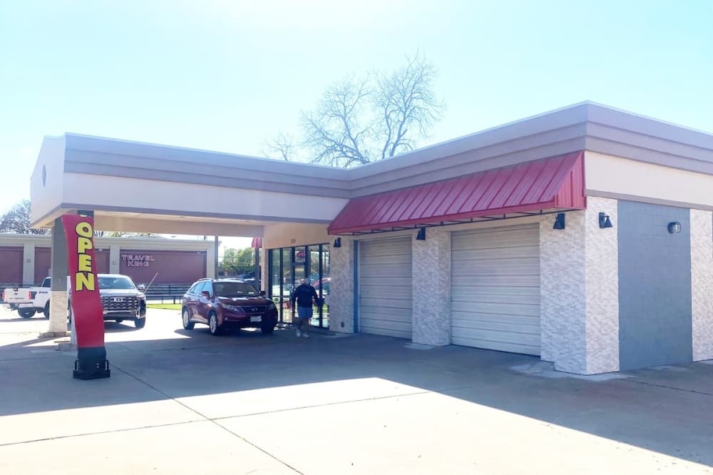 Adjustable Auto Body Repair offering vehicle services, free towing in Richardson