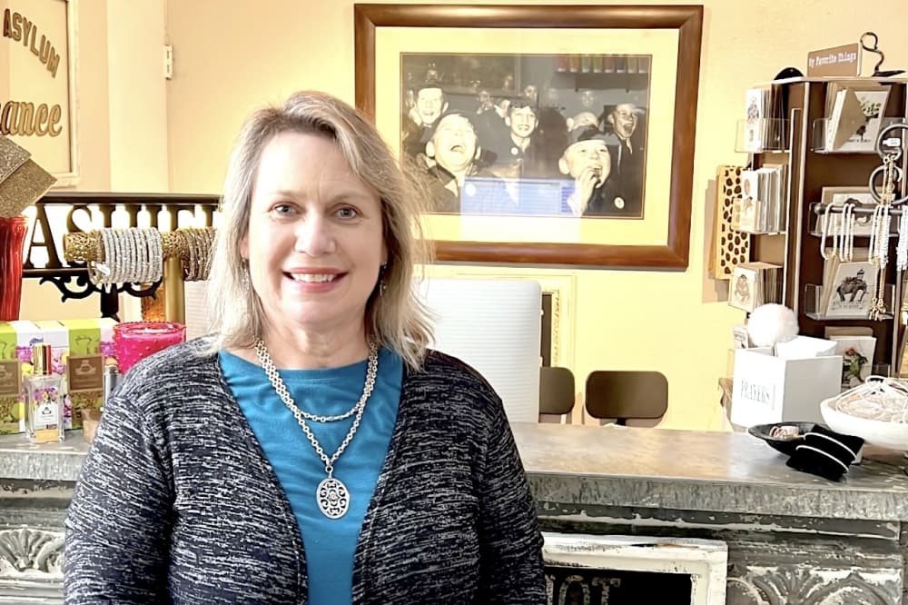 Oolala Boutique creates customized fragrances, offers shopping experience on Georgetown Square