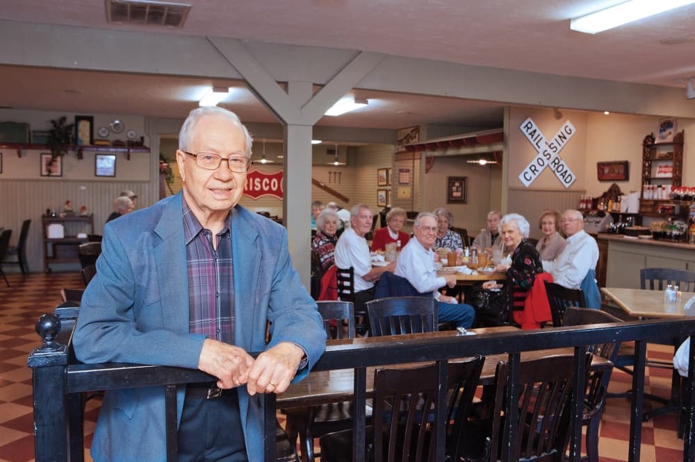 ‘A life well-lived': Former Frisco Mayor Bob Warren dies at age 102