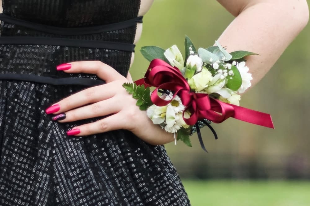 Legacy West prom drive to provide dresses, more to area teens