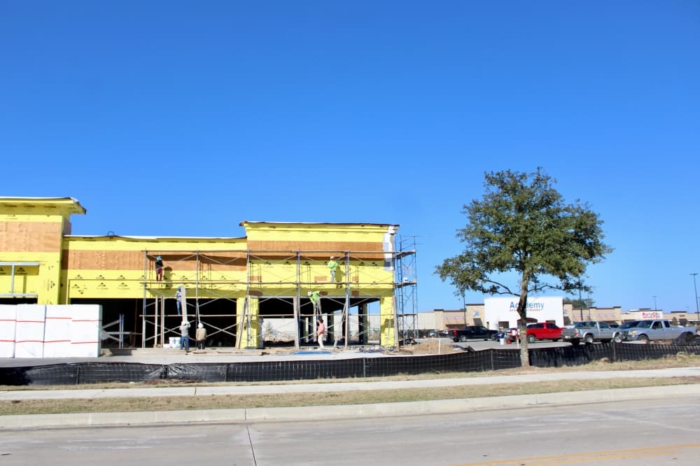 LensCrafters eyes October opening for Valley Ranch Town Center storefront