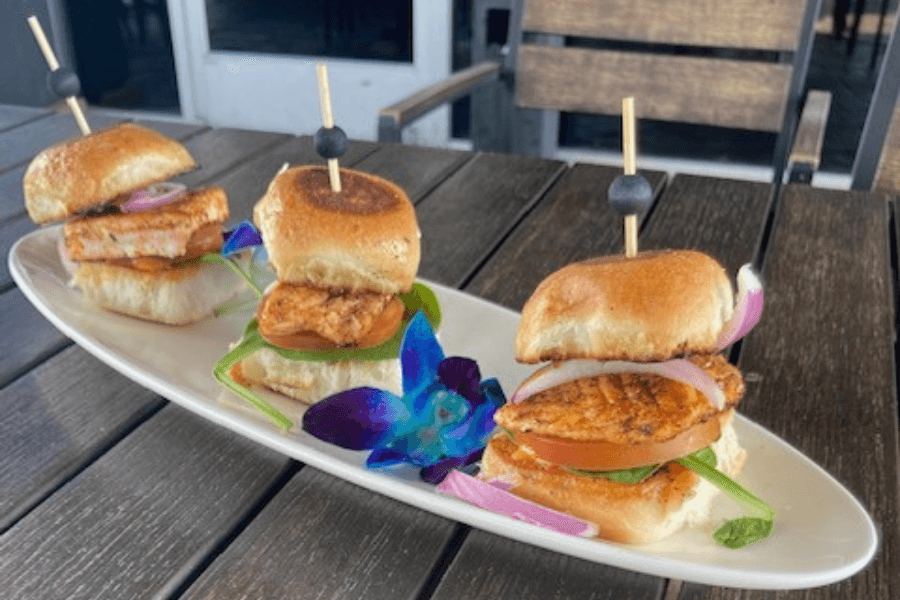 Local entertainment venue Katy Vibes features food, music, comedy