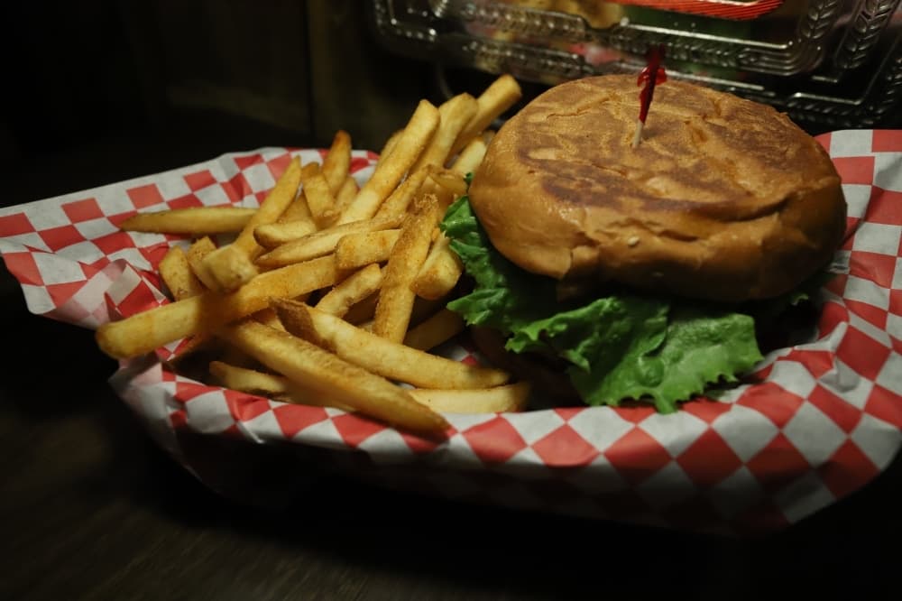The Landing Burger is one of Lakewood Landing's most popular menu items. (Cecilia Lenzen/Community Impact)