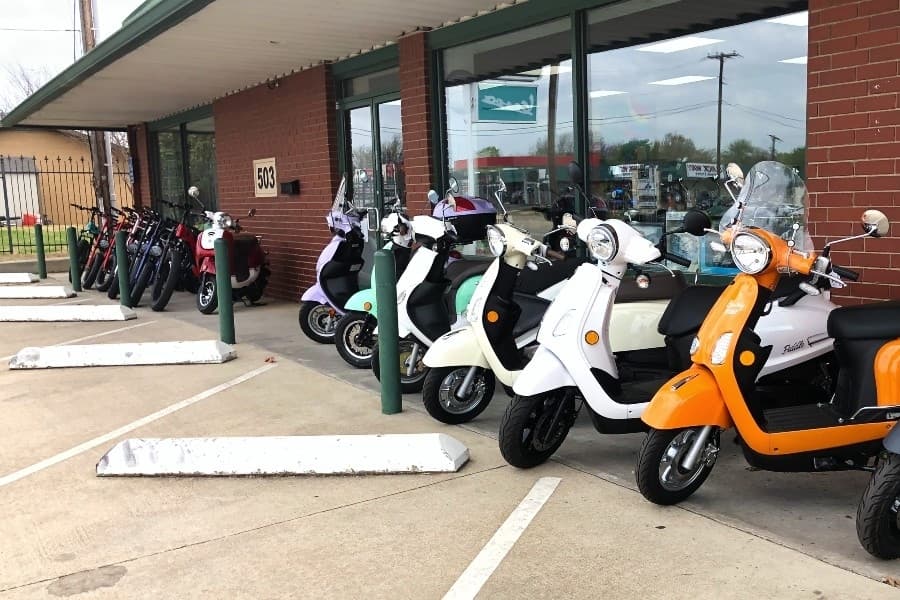 Moxie Scooters makes move from Colleyville to Grapevine