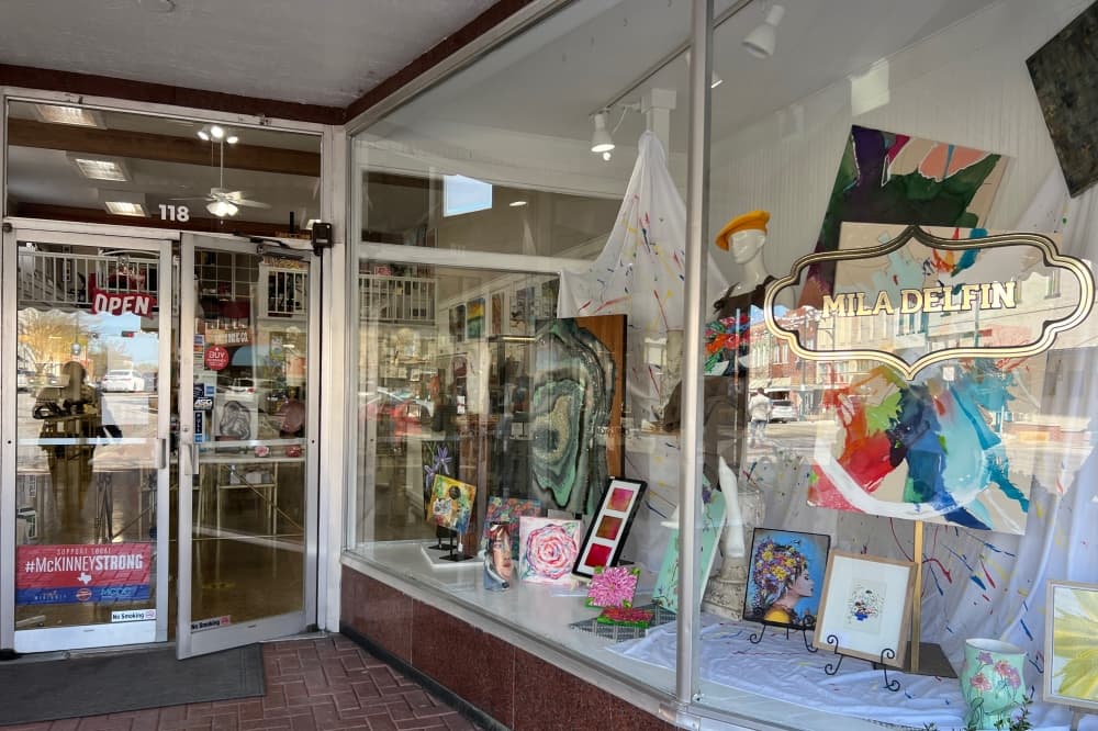 Exterior of Mila Delfin Jewelry and Gifts