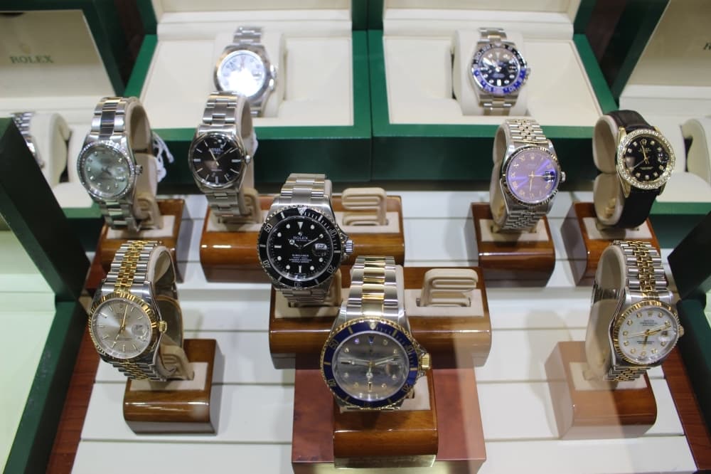 Douglas Jewlers buys and repairs Rolex watches. (Peyton MacKenzie/Community Impact)