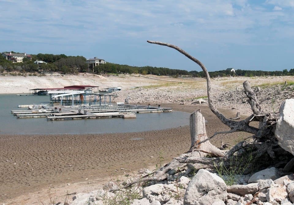 Austin could see wetter weather, but local experts continue to stress water conservation
