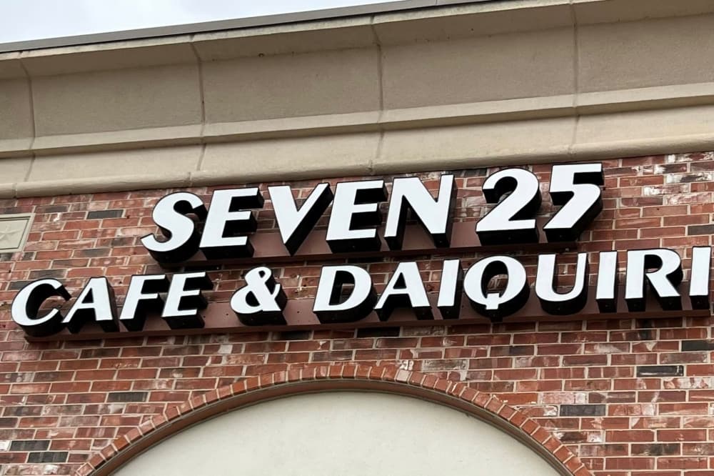 Seven25 Cafe & Daiquiris now open in Missouri City