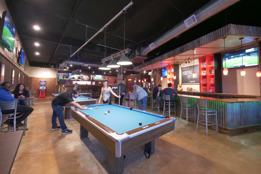 Pistol Pete’s Tavern offers entertainment, drinks in Wells Branch 