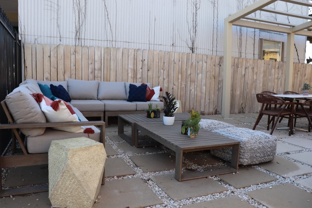 outdoor lounge area 