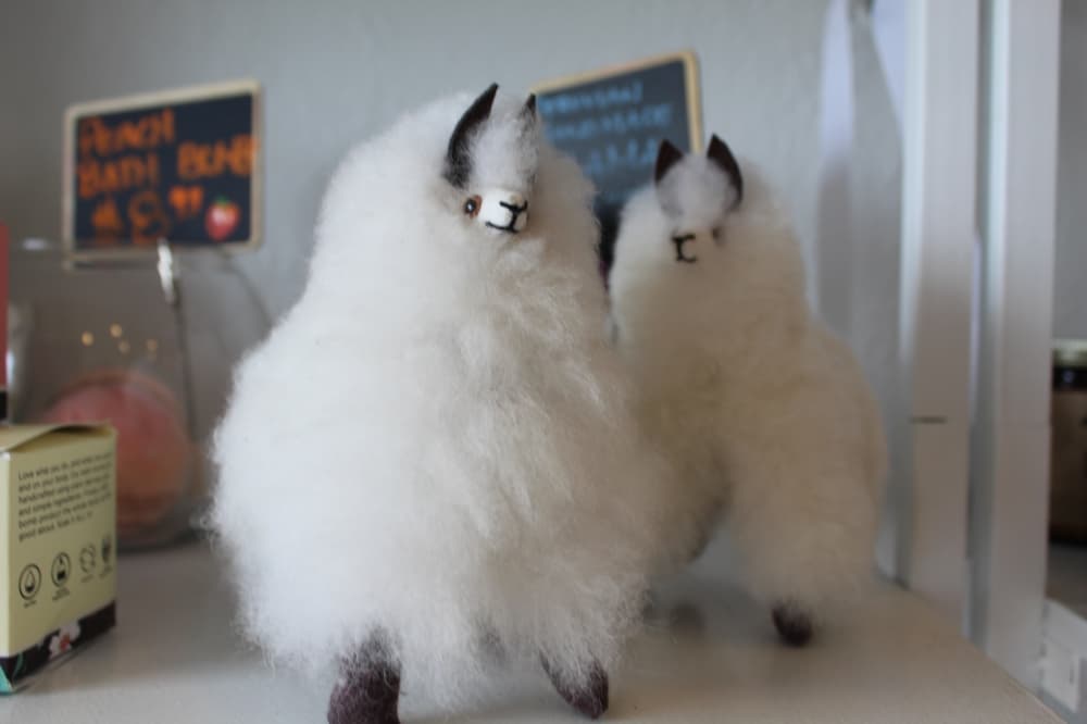 Pair of stuffed llamas