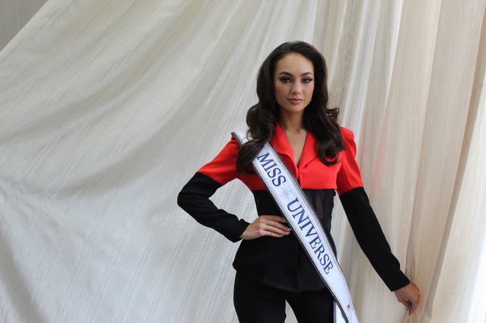 Houston native R’Bonney Gabriel wins Miss Universe 2022