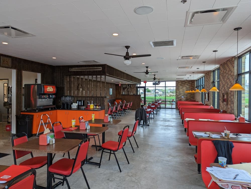Top Notch in Hutto seeks to recreate the retro diner appearance of its predecessor. (Carson Ganong/Community Impact)