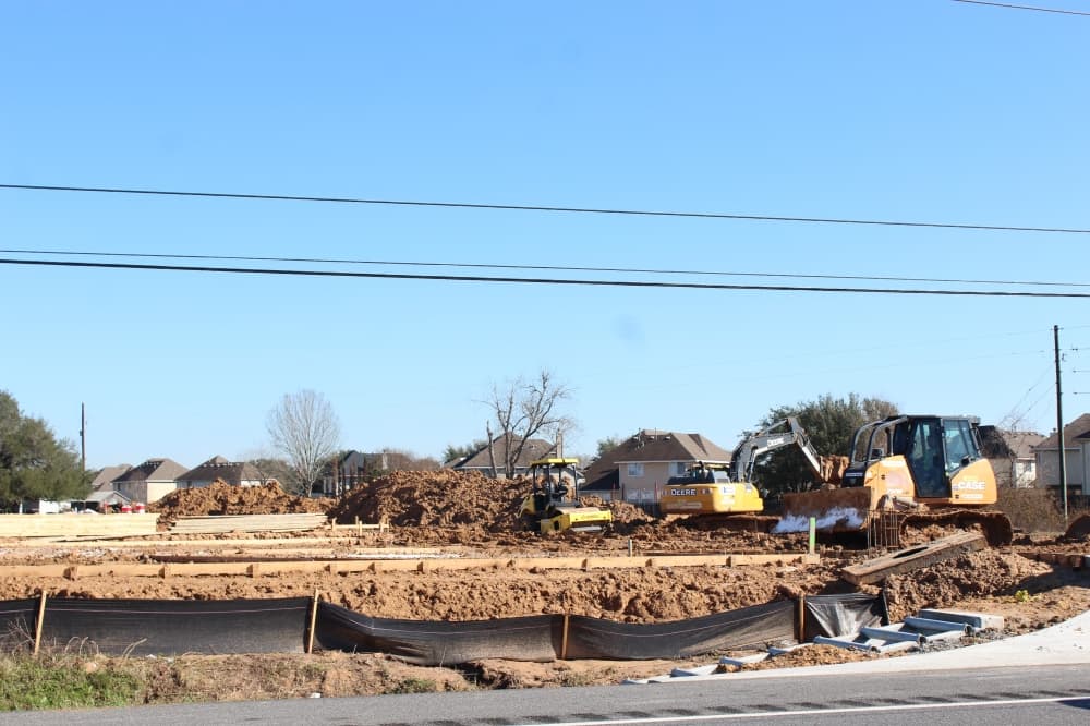 In October, construction began on the Virtuo Spring apartment complex, which is expected to be completed in the third quarter of 2024. (Emily Lincke/Community Impact)