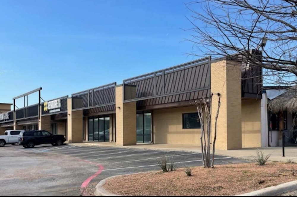 K9 Resorts looks to bring dog day care to Richardson