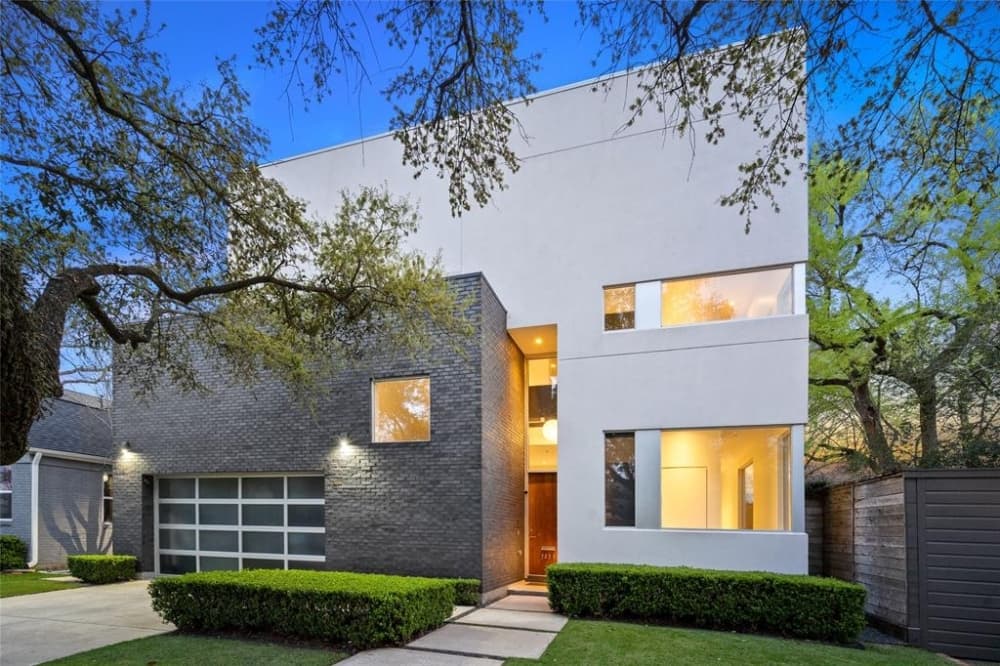 $994,000 houses: Learn more about Greenbriar, this month's featured neighborhood