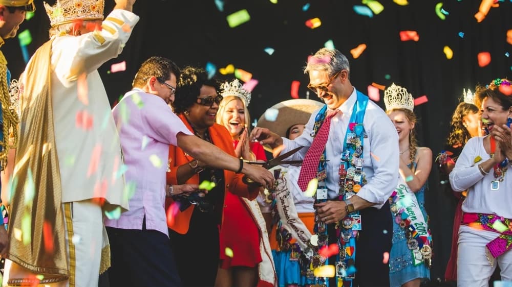 Mayor Ron Nirenburg takes part in the annual Fiesta