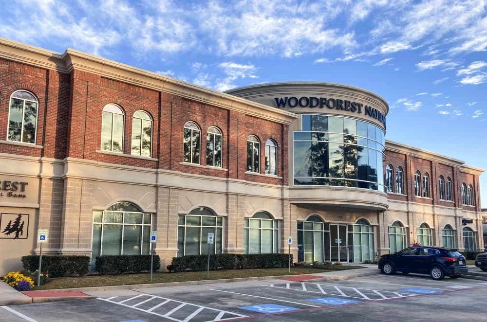 Woodforest National Bank building in Kings Harbor in Kingwood trades hands
