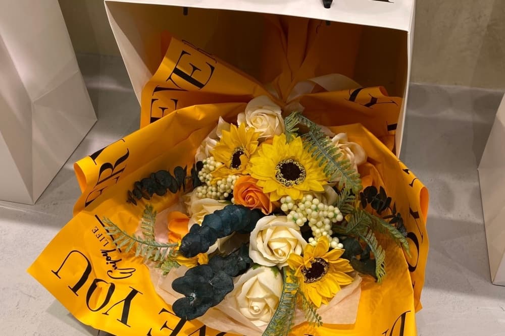 La Savonnerie Divine selling soap flowers, skin care in new Willowbrook Mall space