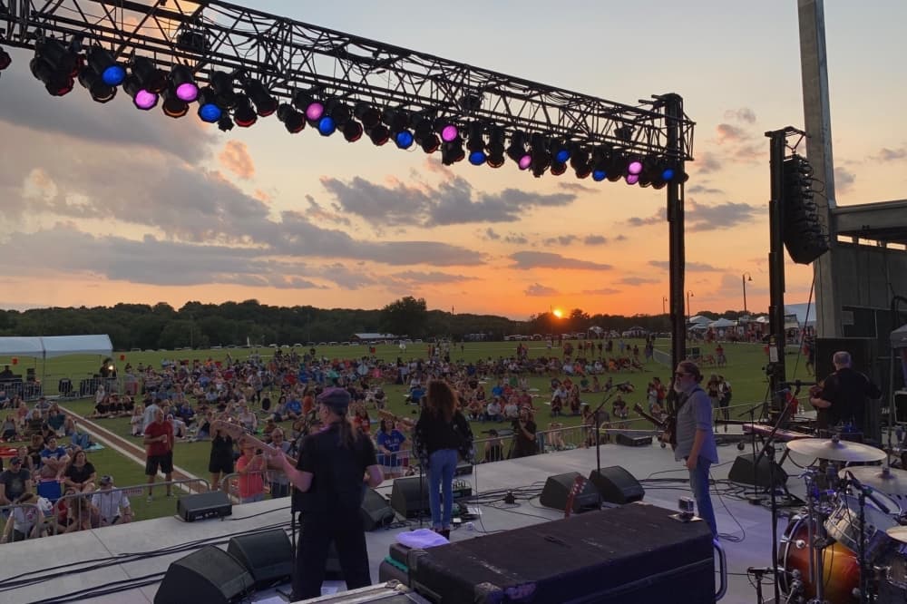Hutto approves contract with firm to manage Brushy Creek Amphitheater