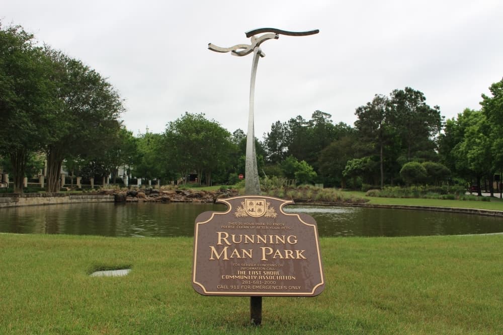 East Shore includes several parks and playgrounds near Lake Woodlands. (Jessica Shorten/Community Impact)